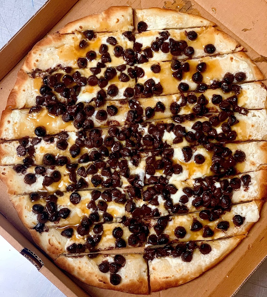 Crooked Feathers Cottleville | restaurant | 4506 Mid Rivers Mall Dr, Cottleville, MO 63376, USA | 6362445440 OR +1 636-244-5440