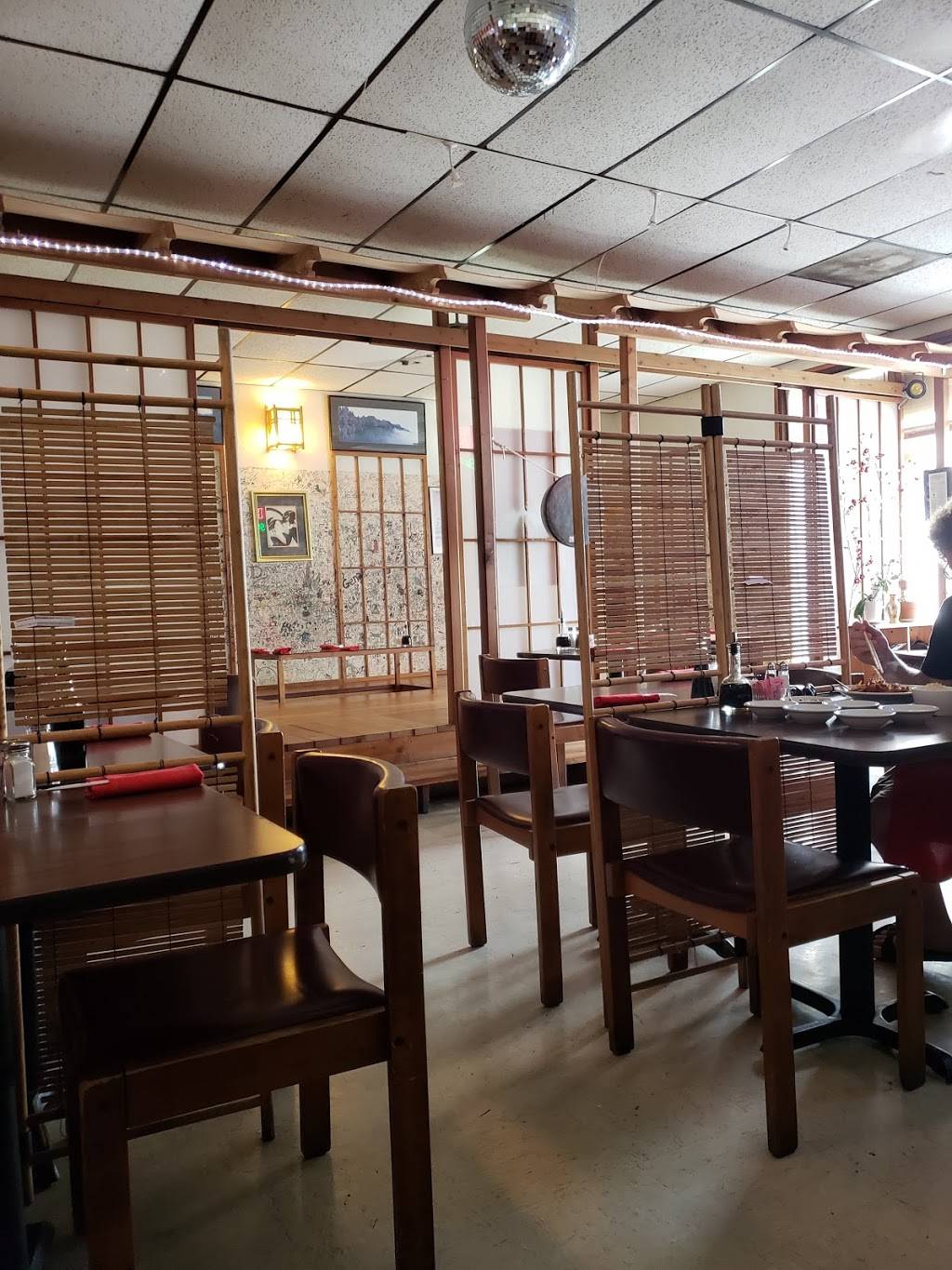 DK Sushi | restaurant | 6400 S 1st St, Austin, TX 78745, USA | 5123265807 OR +1 512-326-5807