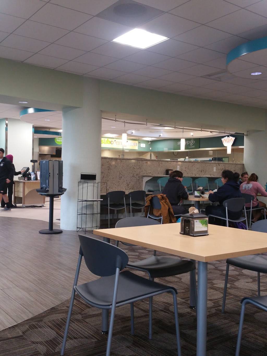 WOW Café | restaurant | Otter Express, 3114 Inter-Garrison Rd, Seaside, CA 93955, USA | 8315825007 OR +1 831-582-5007