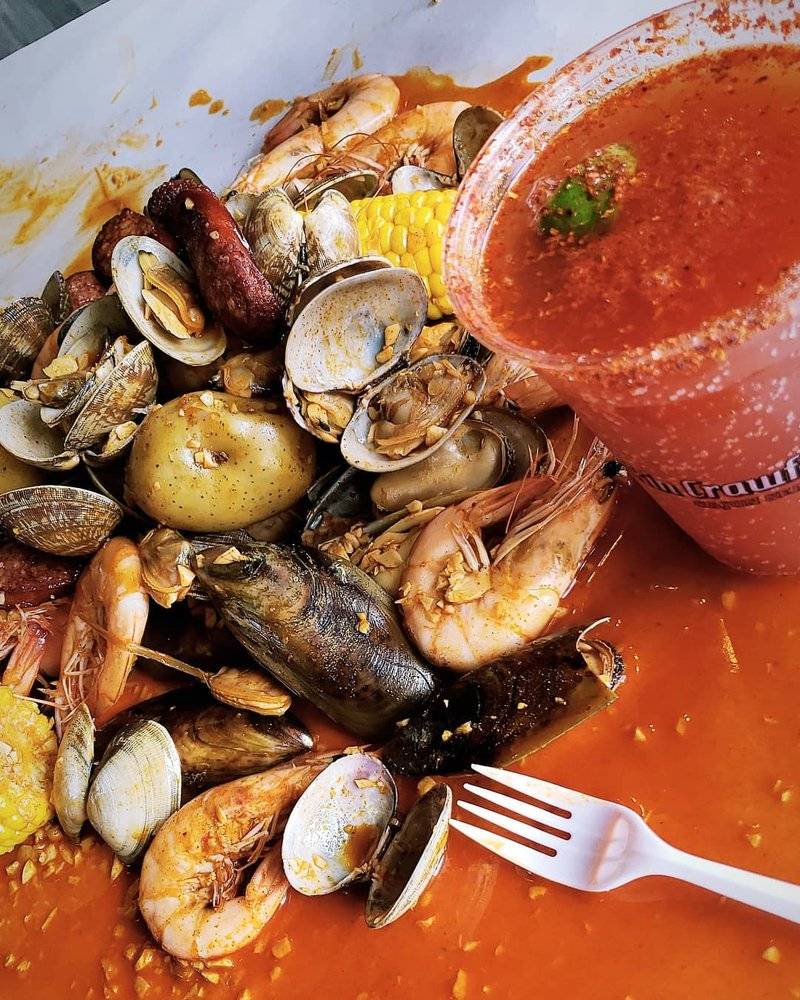 Stinkin Crawfish of Monrovia | restaurant | 123 E Colorado Blvd, Monrovia, CA 91016, USA | 6263598982 OR +1 626-359-8982