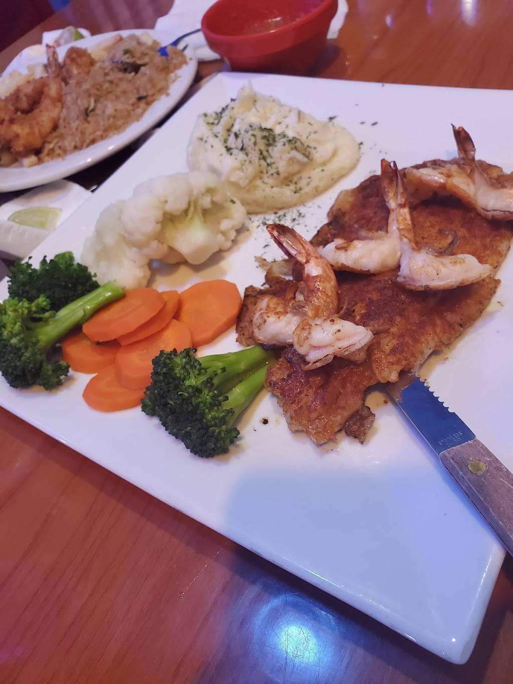 Ostioneria Michoacan | restaurant | 10865 Jones Rd, Houston, TX 77065, USA | 2814777697 OR +1 281-477-7697