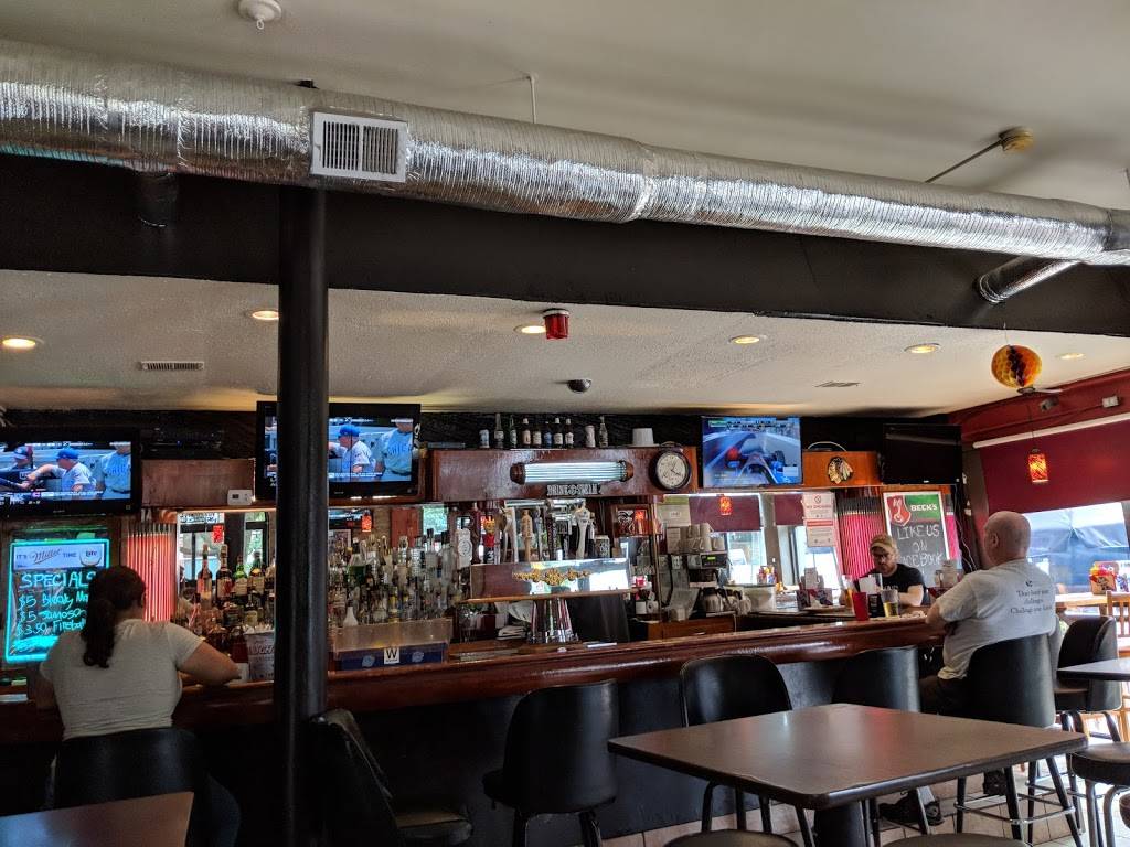 Gios Bar & Grill | restaurant | 4857 N Damen Ave, Chicago, IL 60625, USA | 7733340345 OR +1 773-334-0345