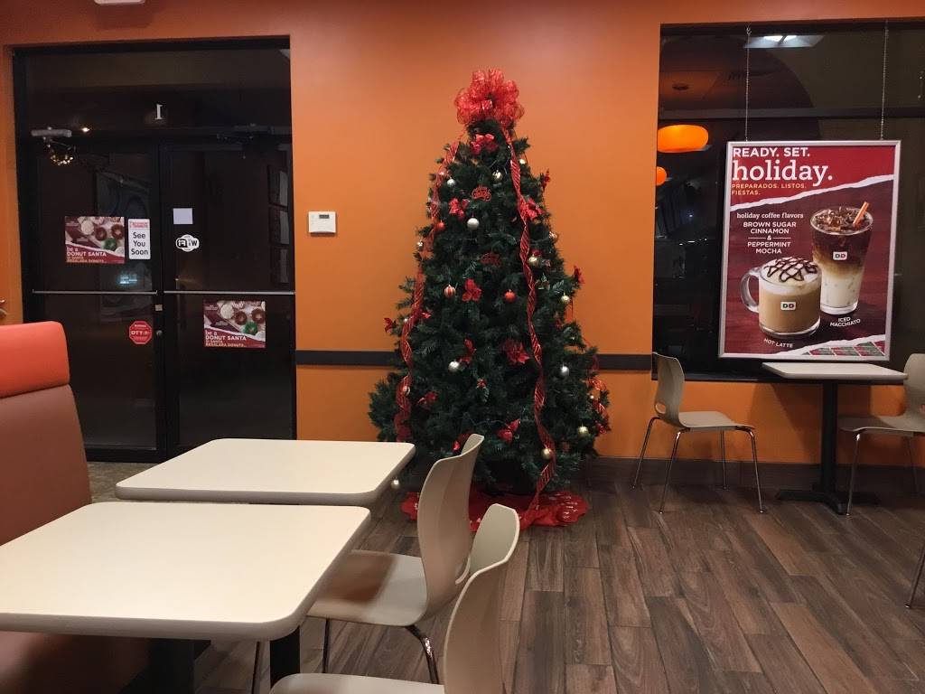 Dunkin | bakery | 1575 Pine Ridge Rd, Naples, FL 34109, USA | 2395937739 OR +1 239-593-7739