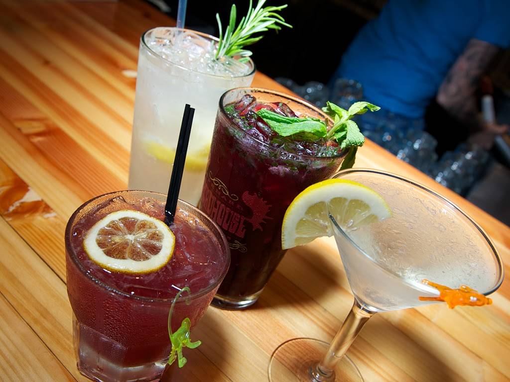 Spenard Roadhouse | restaurant | 1049 W Northern Lights Blvd, Anchorage, AK 99503, USA | 9077707623 OR +1 907-770-7623