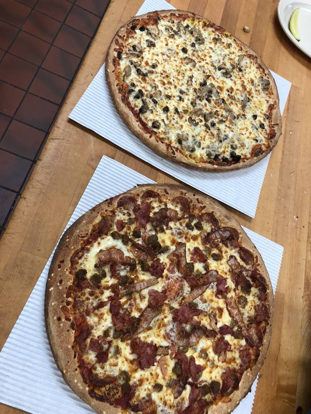 Mancinos Pizza & Grinders | restaurant | 2325 Woodville Rd, Oregon, OH 43616, USA | 4196971799 OR +1 419-697-1799