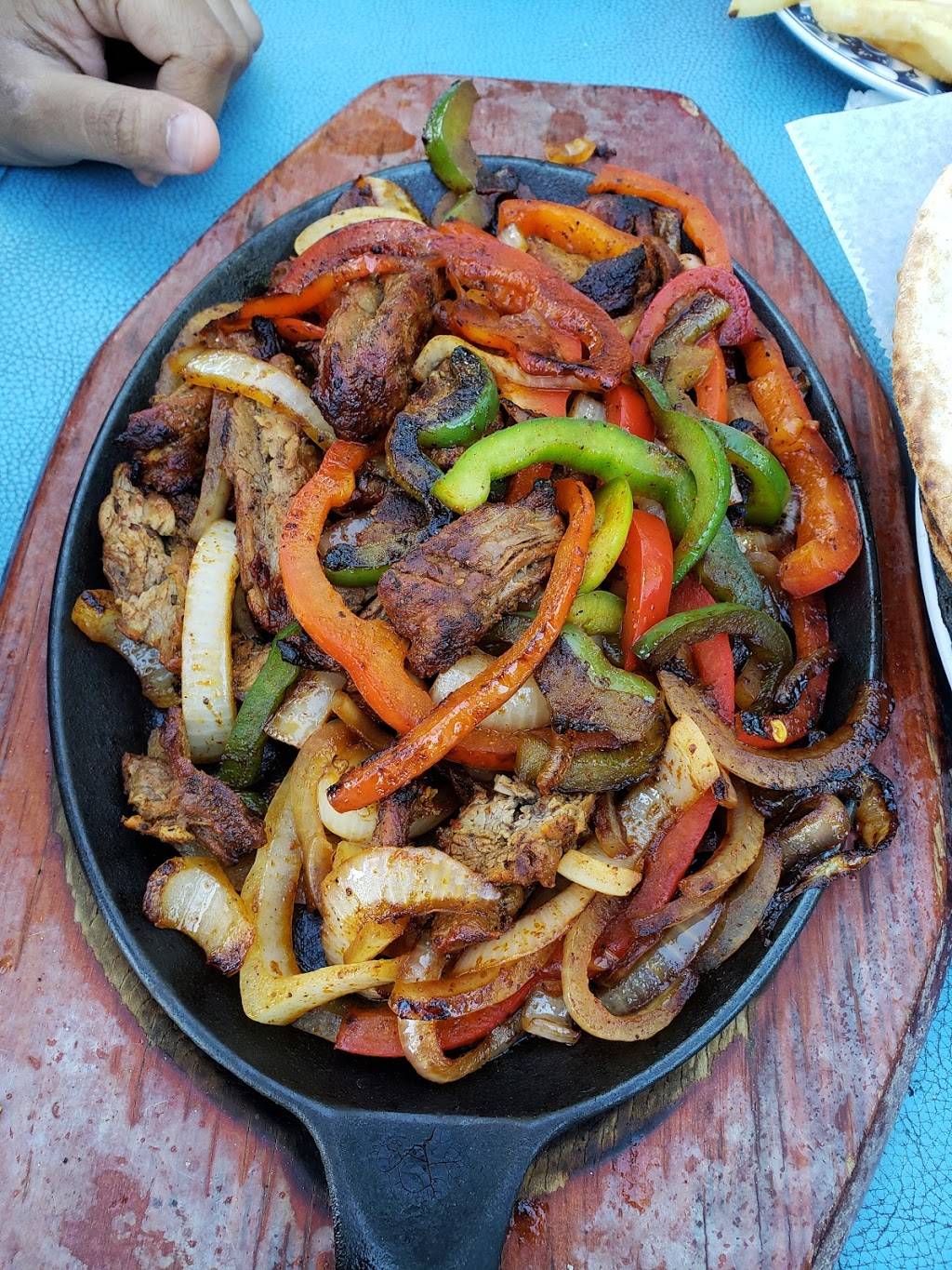 Ranosh Cafe | cafe | 3402 Fondren Rd, Houston, TX 77063, USA | 8322425200 OR +1 832-242-5200