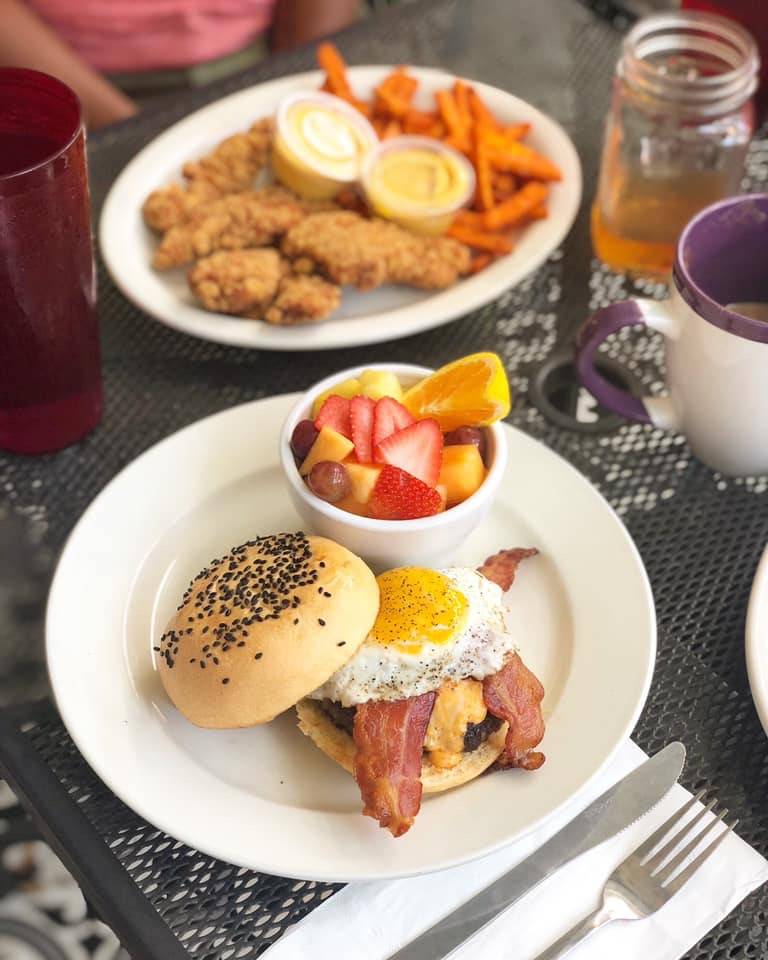 Black Magic Cafe | cafe | 1130 Folly Rd, Charleston, SC 29412, USA | 8435764868 OR +1 843-576-4868