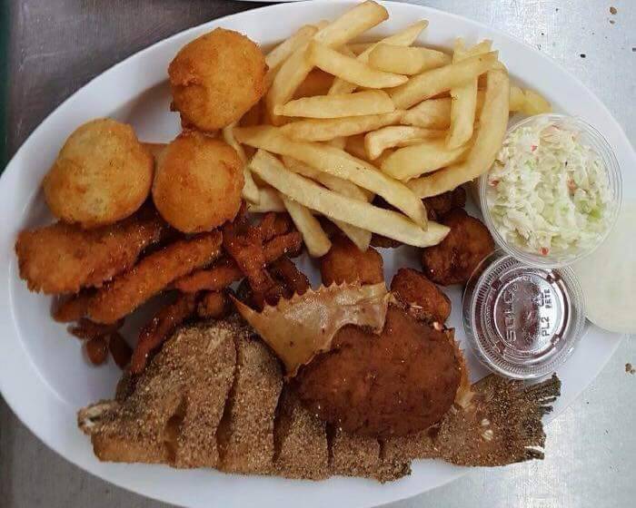 Curtis Restaurant | restaurant | 8083 US-43, Florence, AL 35634, USA | 2567579066 OR +1 256-757-9066