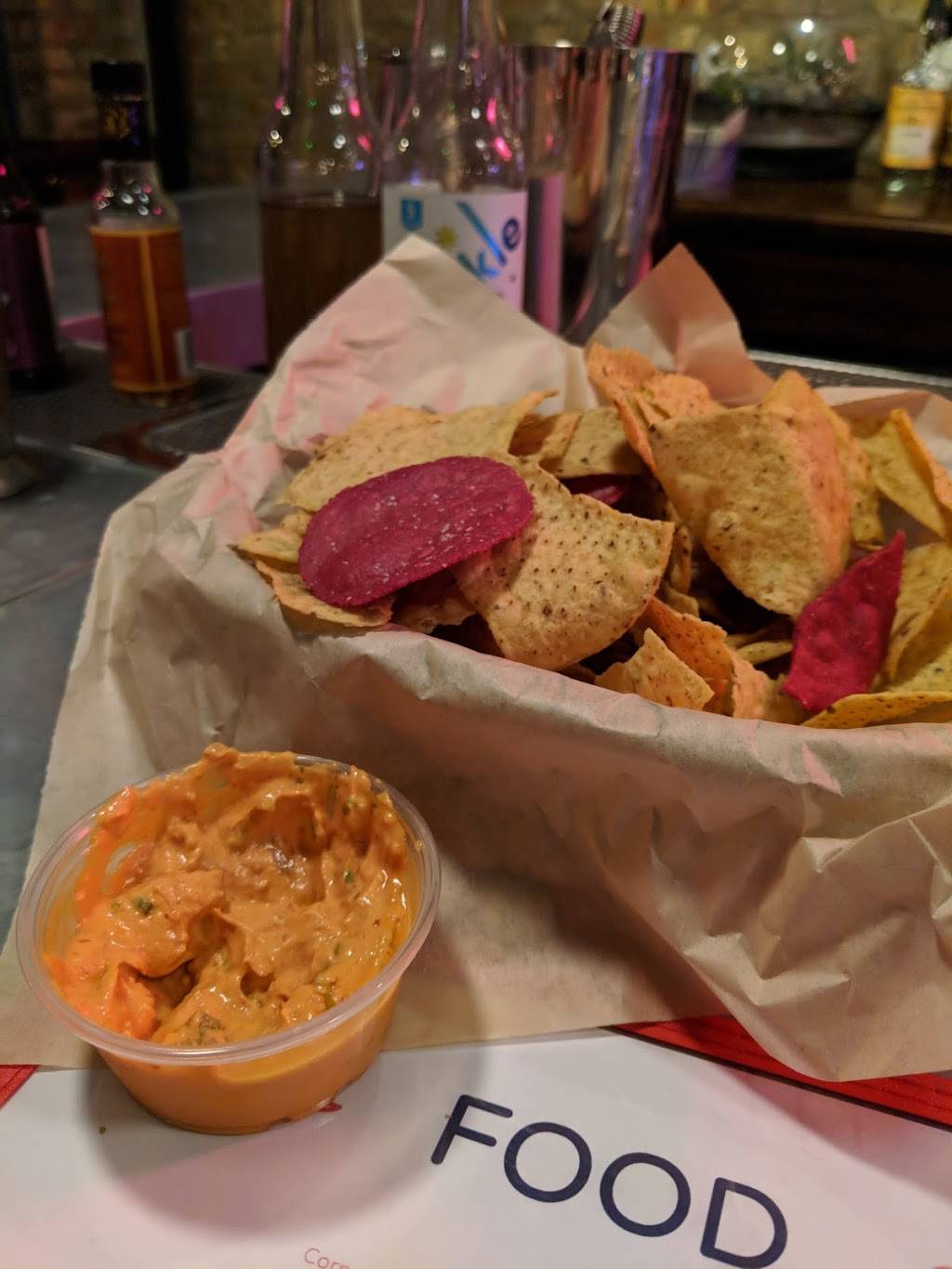 Kite String Cantina | restaurant | 1851 W Addison St, Chicago, IL 60613, USA | 7736665221 OR +1 773-666-5221