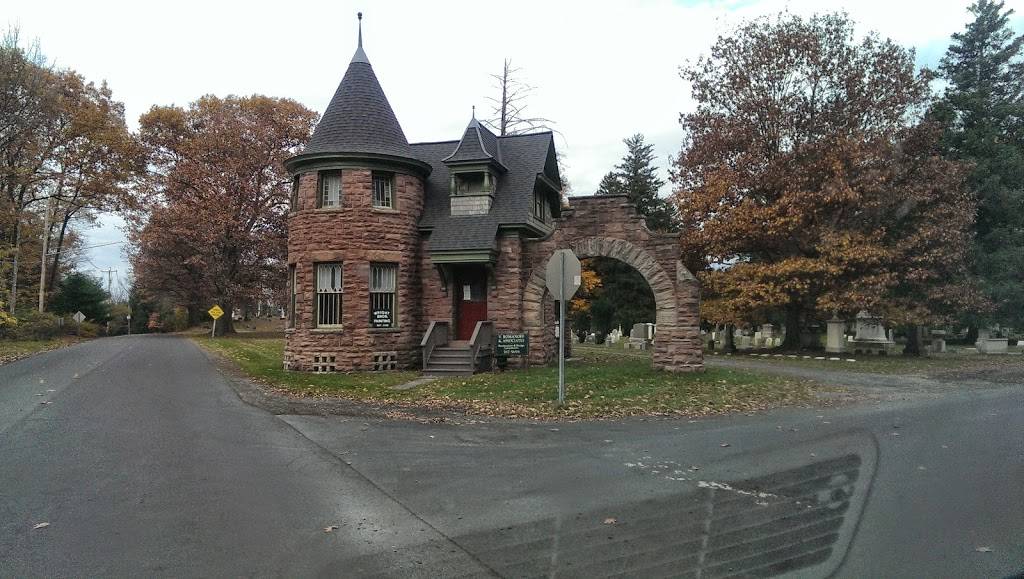 Byrne Dairy and Deli | bakery | 208 E Main St, Trumansburg, NY 14886, USA | 6073875333 OR +1 607-387-5333