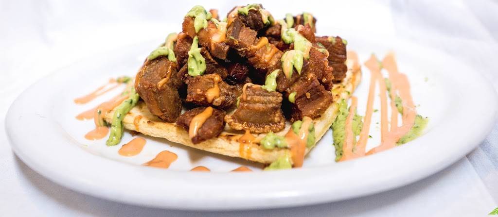 Tropicals | restaurant | 212 Westheimer Rd, Houston, TX 77006, USA | 7138938993 OR +1 713-893-8993