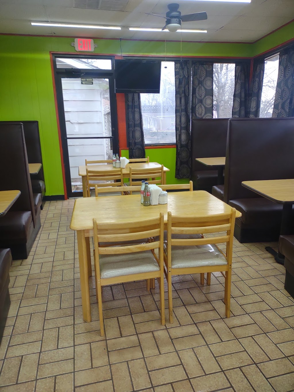 Lauras Mexican Restaurant | restaurant | 2138 Central Blvd, Bull Shoals, AR 72619, USA | 8704216269 OR +1 870-421-6269