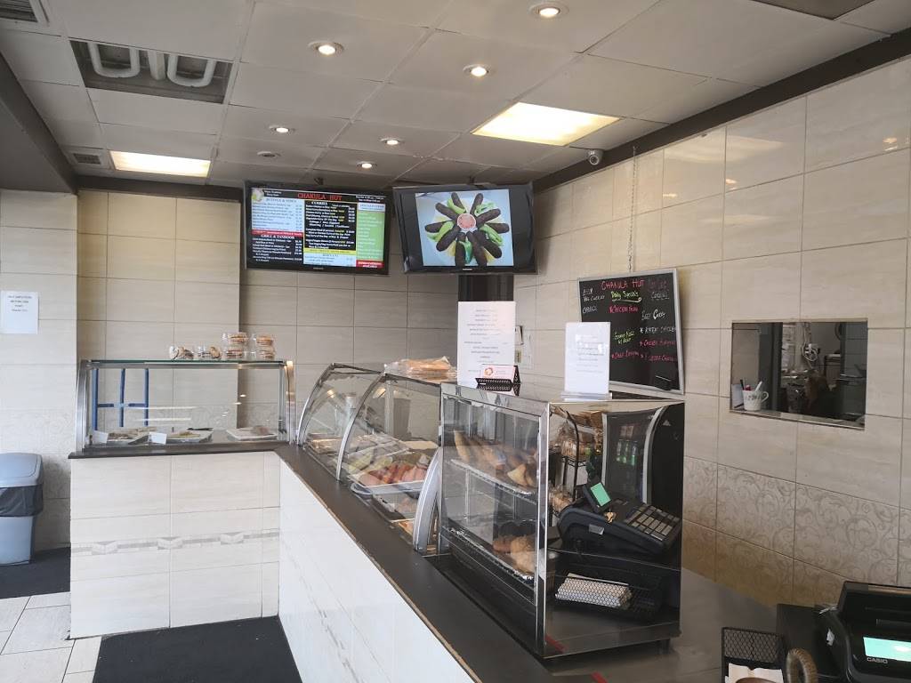 Chakula Hut | restaurant | 1871 OConnor Dr, North York, ON M4A 1X1, Canada | 4167522786 OR +1 416-752-2786