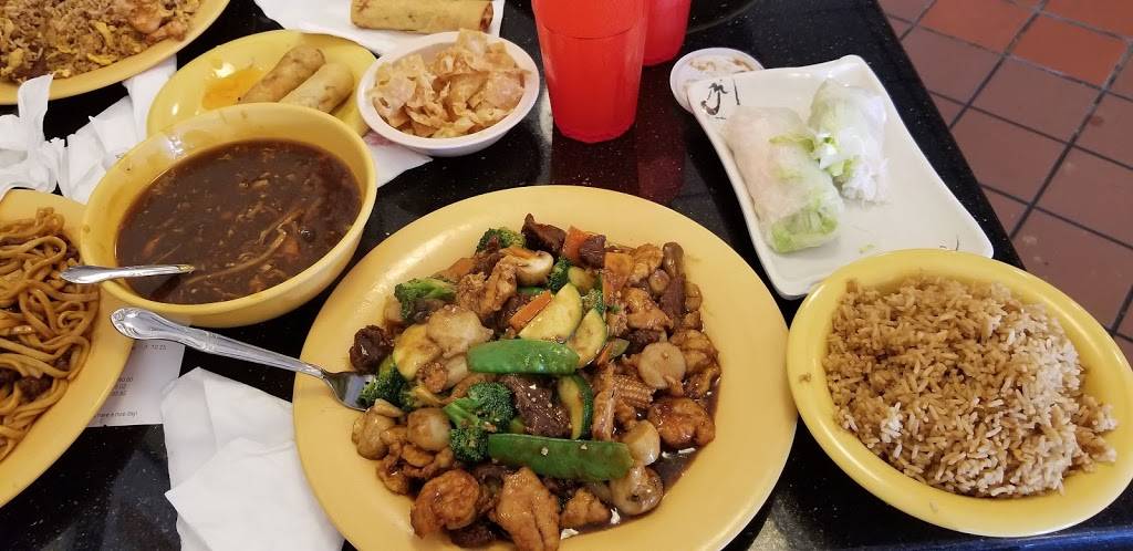 Moon Wok | restaurant | 8670 Skillman St, Dallas, TX 75243, USA | 2142218888 OR +1 214-221-8888