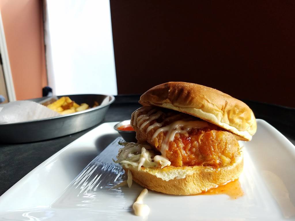 The Blue Raven | restaurant | 211 Main St, Pikeville, KY 41501, USA | 6065092583 OR +1 606-509-2583