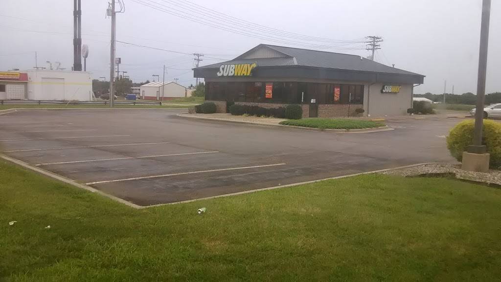 Subway | restaurant | 102 Brysta Dr, Marshall, IL 62441, USA | 2178265890 OR +1 217-826-5890