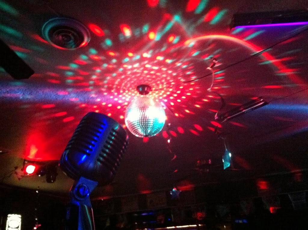 Countryside Bar & Grill | night club | 3912 E 752nd Rd, Triumph, IL 61371, USA | 8155383010 OR +1 815-538-3010