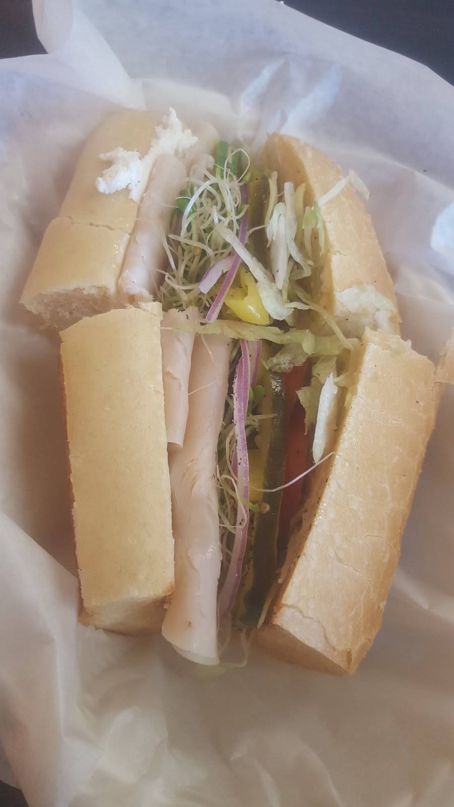 Deli Delicious | restaurant | 1321 Commerce Ave #1321-1325, Atwater, CA 95301, USA | 2093571500 OR +1 209-357-1500