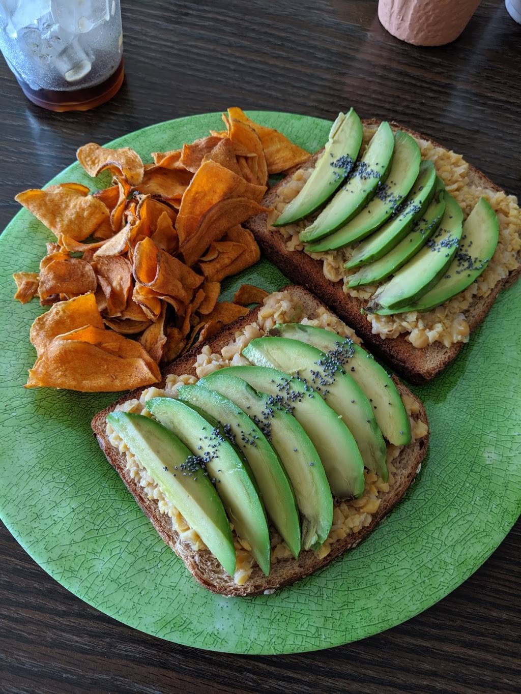 The Green Witch Juice Bar & Cafe | cafe | 2845 Highway Ave, Highland, IN 46322, USA | 2198034444 OR +1 219-803-4444