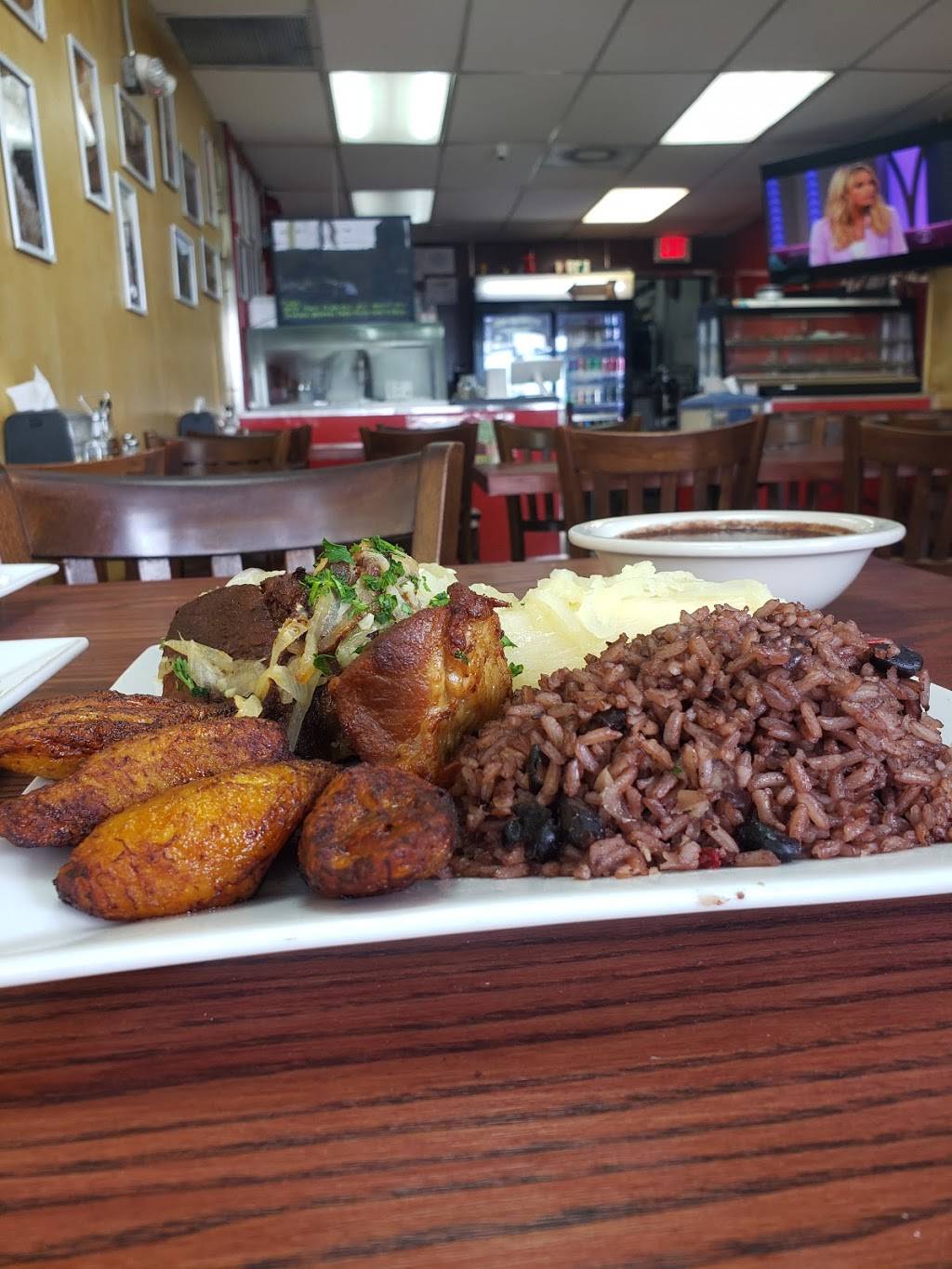 Belkys International Cuisine | restaurant | 10777 NW 36th Ave, Miami, FL 33167, USA | 7868605096 OR +1 786-860-5096