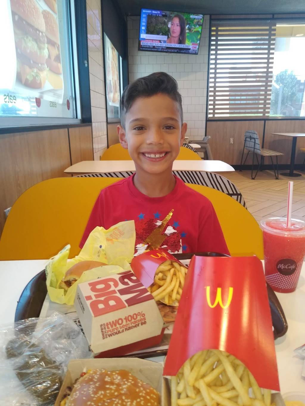 McDonalds | cafe | 8675 Alameda Ave, El Paso, TX 79907, USA | 9158599108 OR +1 915-859-9108