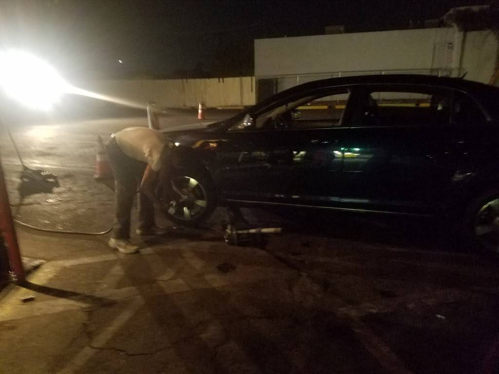 Carniceria Guasave | restaurant | 3632 W McDowell Rd, Phoenix, AZ 85009, USA | 6022331926 OR +1 602-233-1926