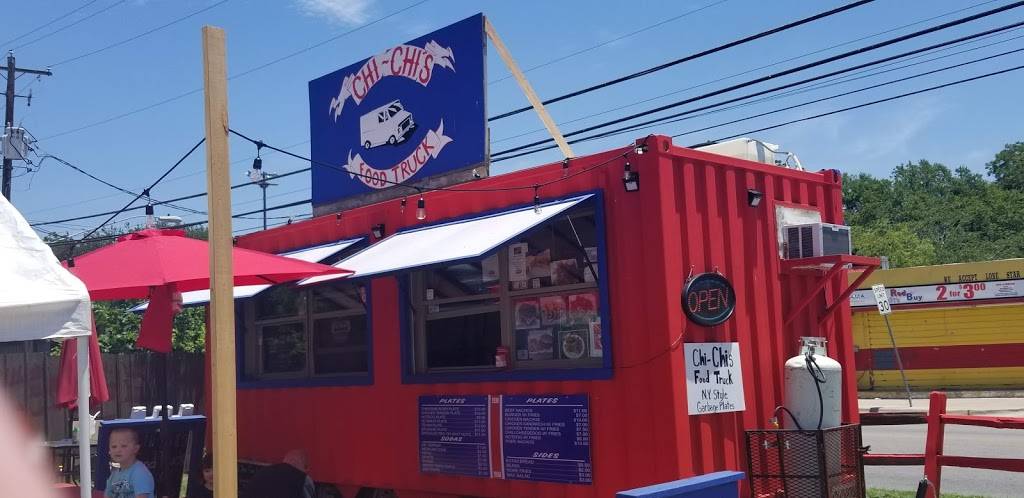 Chi Chi`s Food Truck | restaurant | 2410 E 7th St, Austin, TX 78702, USA | 5853519790 OR +1 585-351-9790