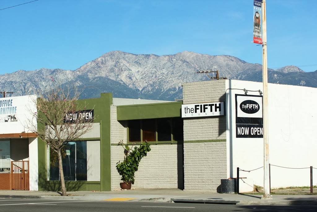 The Fifth Lounge | restaurant | 16788 Arrow Blvd, Fontana, CA 92335, USA | 9096951170 OR +1 909-695-1170