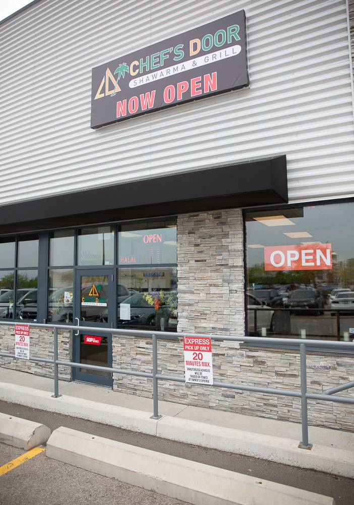 Chefs Door | restaurant | 1250 Brant St, Burlington, ON L7P 1X8, Canada | 9053327555 OR +1 905-332-7555