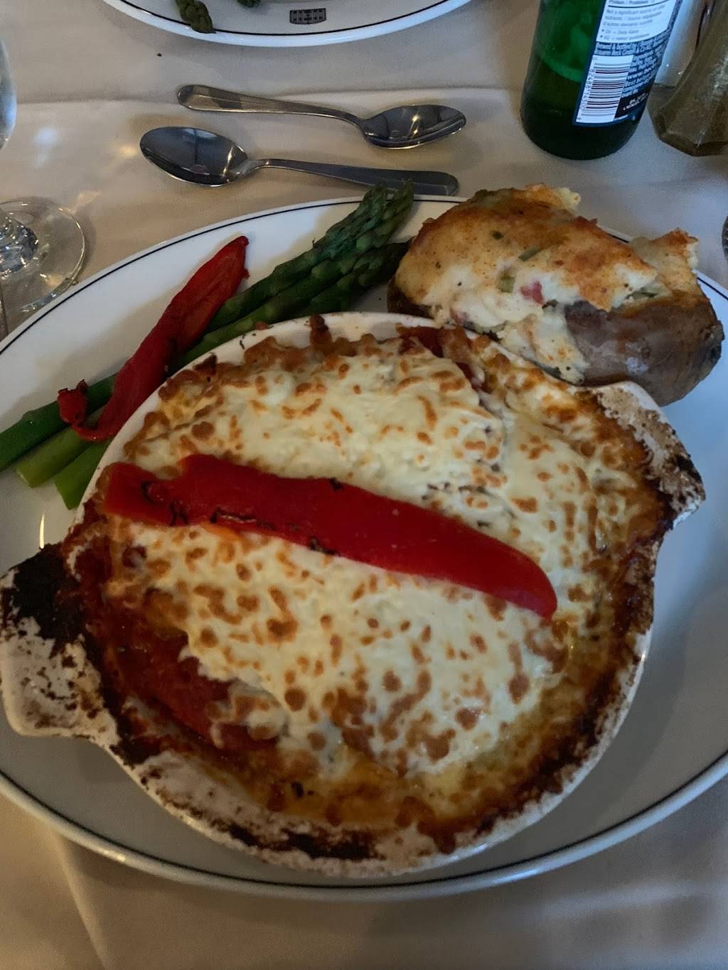 Gibbys | restaurant | 414 Rue Principale, Saint-Sauveur, QC J0R 1R4, Canada | 4502272623 OR +1 450-227-2623