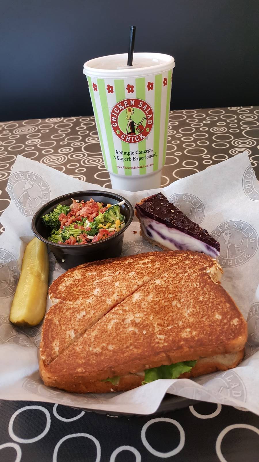 Chicken Salad Chick | restaurant | 75 N Nova Rd, Ormond Beach, FL 32174, USA | 3866712160 OR +1 386-671-2160