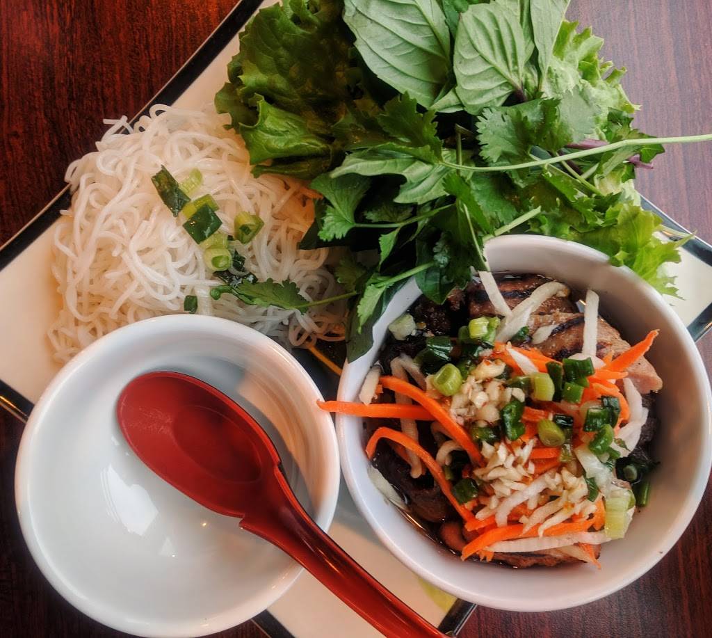 The Lemongrass | restaurant | 365 S Grady Way, Renton, WA 98057, USA | 4252282000 OR +1 425-228-2000