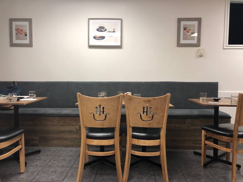 Le B-38 sushi | restaurant | 5003 Rue Beaubien E, Montréal, QC H1T 1V6, Canada | 5147256100 OR +1 514-725-6100