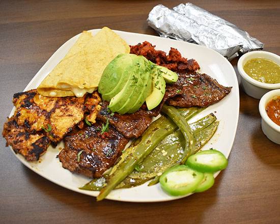 Sabor Latin Cuisine | restaurant | 585 E Moana Ln, Reno, NV 89502, USA | 7754331308 OR +1 775-433-1308