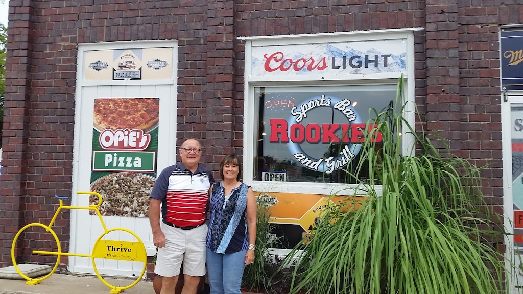 Rookies Sports Bar & Grill | restaurant | 105 East W Jackson Ave, Iola, KS 66749, USA | 6202285322 OR +1 620-228-5322