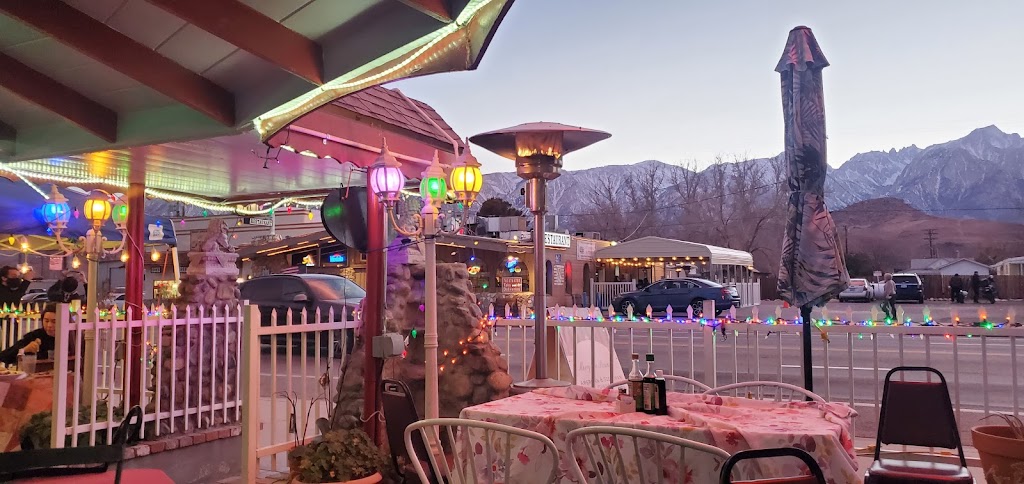 Merry Go Round | restaurant | 212 S Main St, Lone Pine, CA 93545, USA | 7608764115 OR +1 760-876-4115