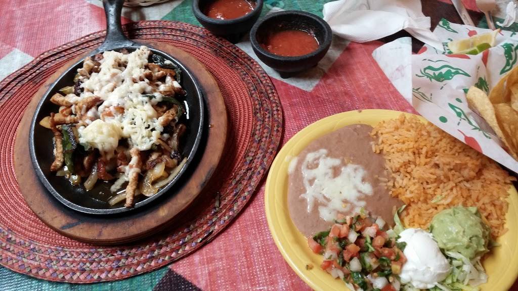 Acambaro Restaurant | restaurant | 406 N Bloomington St, Lowell, AR 72745, USA | 4796598919 OR +1 479-659-8919