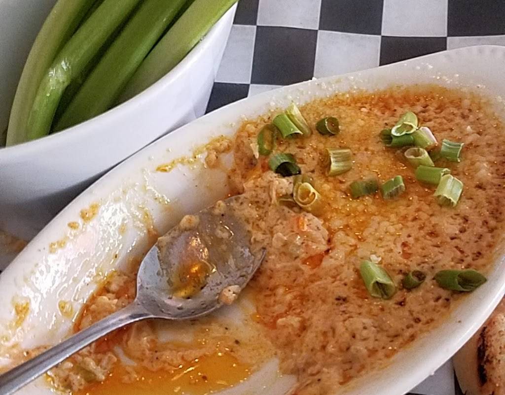 The Landing Zone Restaurant & Bar | restaurant | 485 S Independence Blvd #101, Virginia Beach, VA 23452, USA | 7574731773 OR +1 757-473-1773