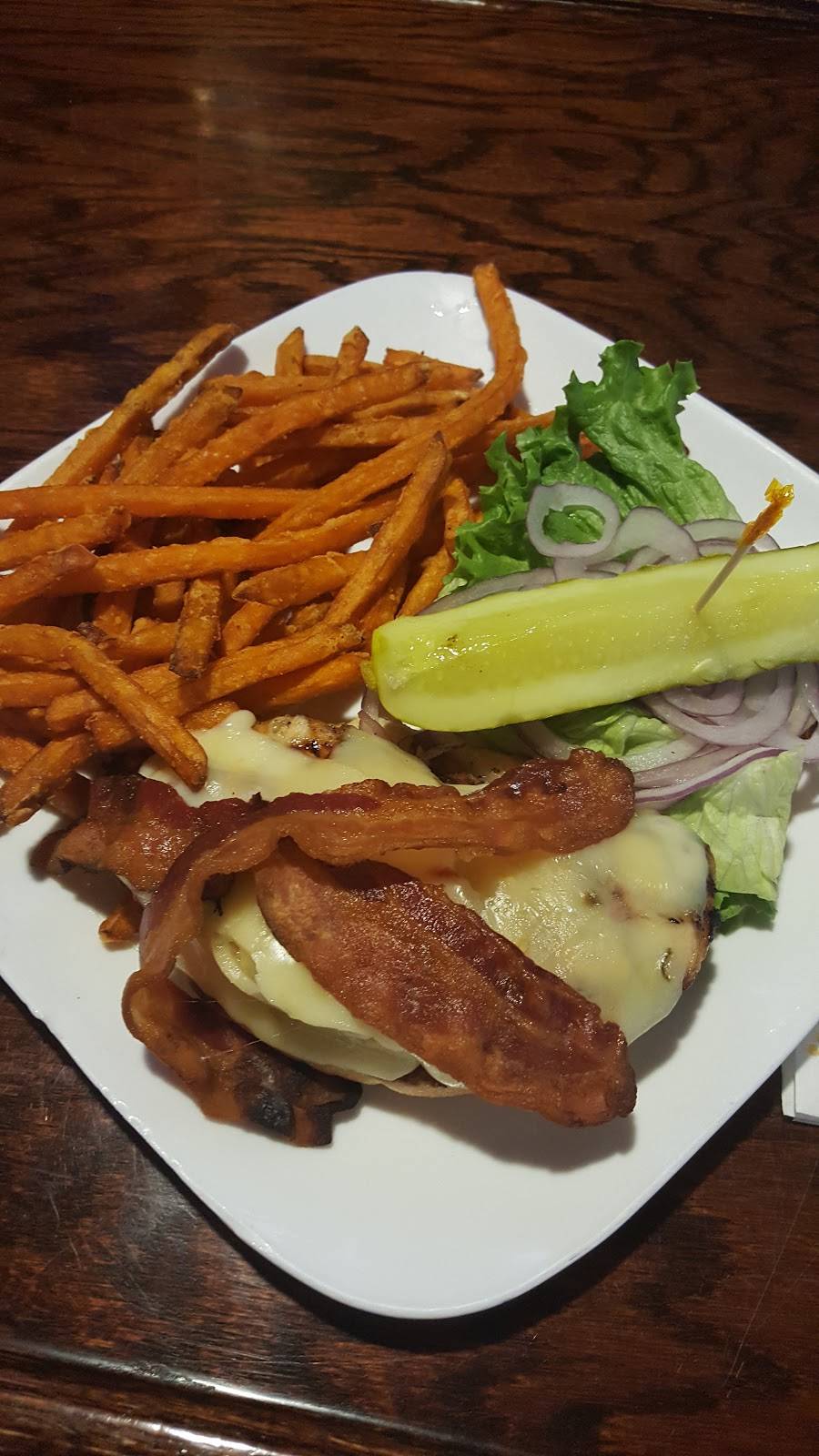 KCs Restaurant and Pub | restaurant | 725 Boston Post Rd, Guilford, CT 06437, USA | 2034530771 OR +1 203-453-0771