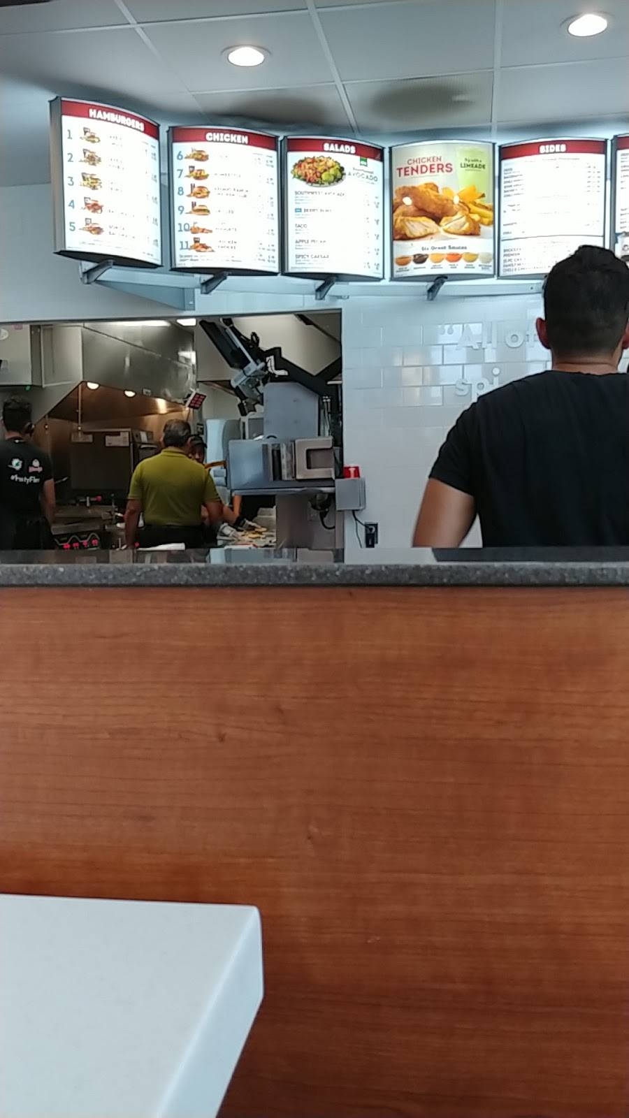 Wendys | restaurant | 10610 SW 40th St, Miami, FL 33165, USA | 3052256209 OR +1 305-225-6209