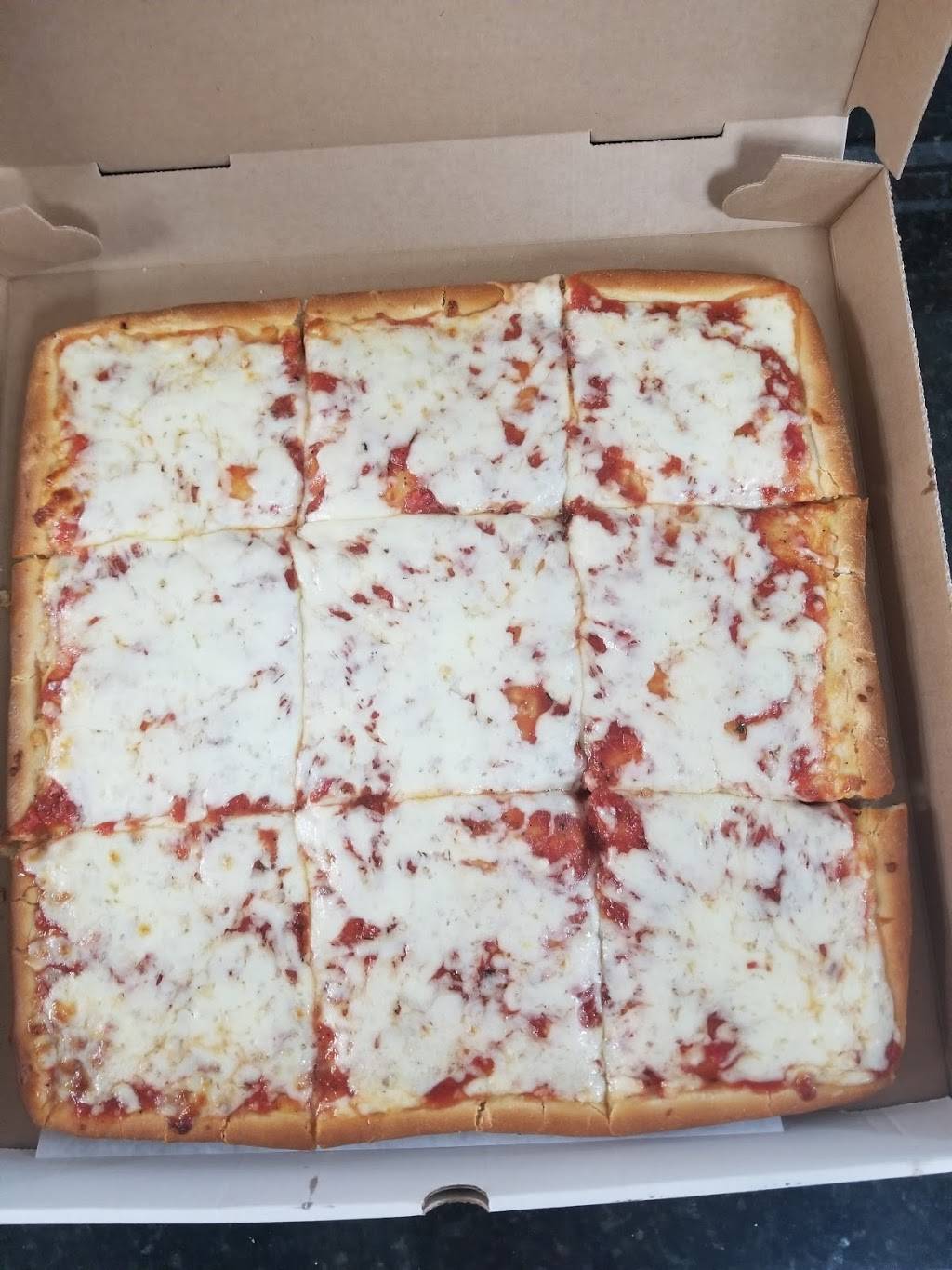 Vale Pizza (ex-Phils Pizza) | restaurant | 67 E Mill Rd, Long Valley, NJ 07853, USA | 9088764415 OR +1 908-876-4415