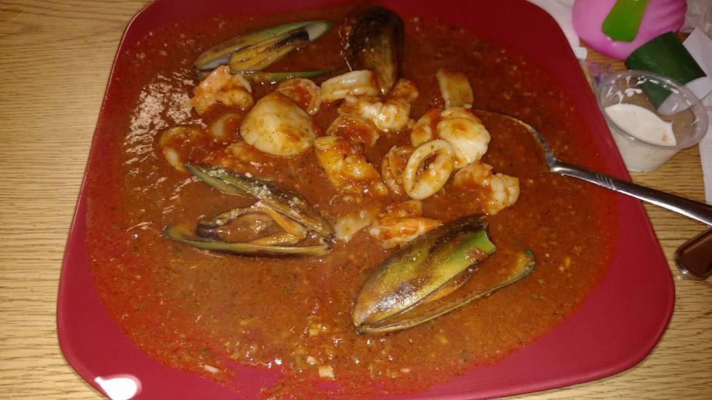 Roma Italian Restaurant | restaurant | 3403 Old Halifax Rd, Halifax, VA 24558, USA | 4345756200 OR +1 434-575-6200