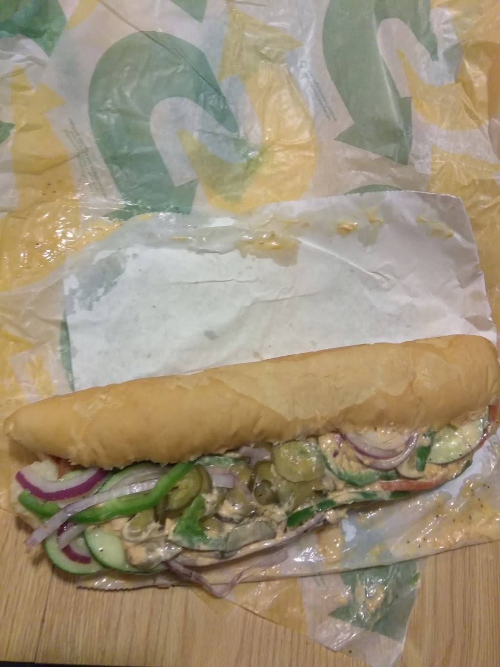 Subway | restaurant | 8709 W Ridge Rd, Elyria, OH 44035, USA | 4403220434 OR +1 440-322-0434