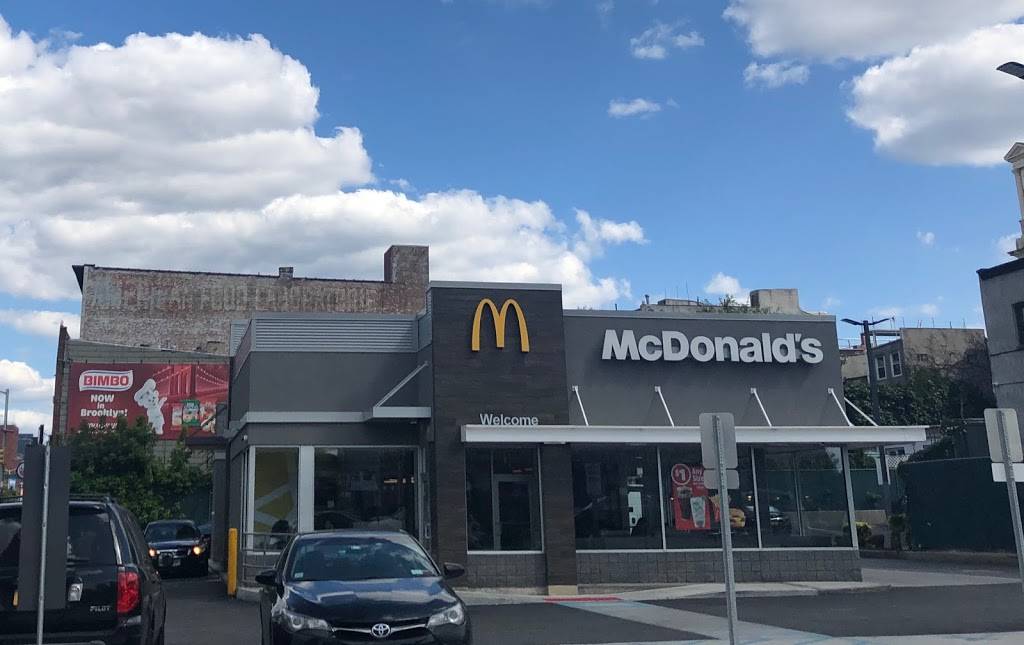 McDonalds | cafe | 840 Atlantic Ave, Brooklyn, NY 11238, USA | 7187835766 OR +1 718-783-5766