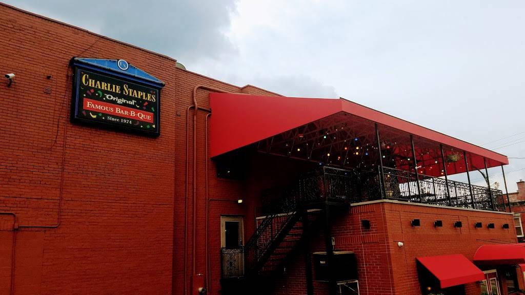 Charlie Staples Bar-B-Q | restaurant | 372 W Rayen Ave, Youngstown, OH 44502, USA | 3307437427 OR +1 330-743-7427