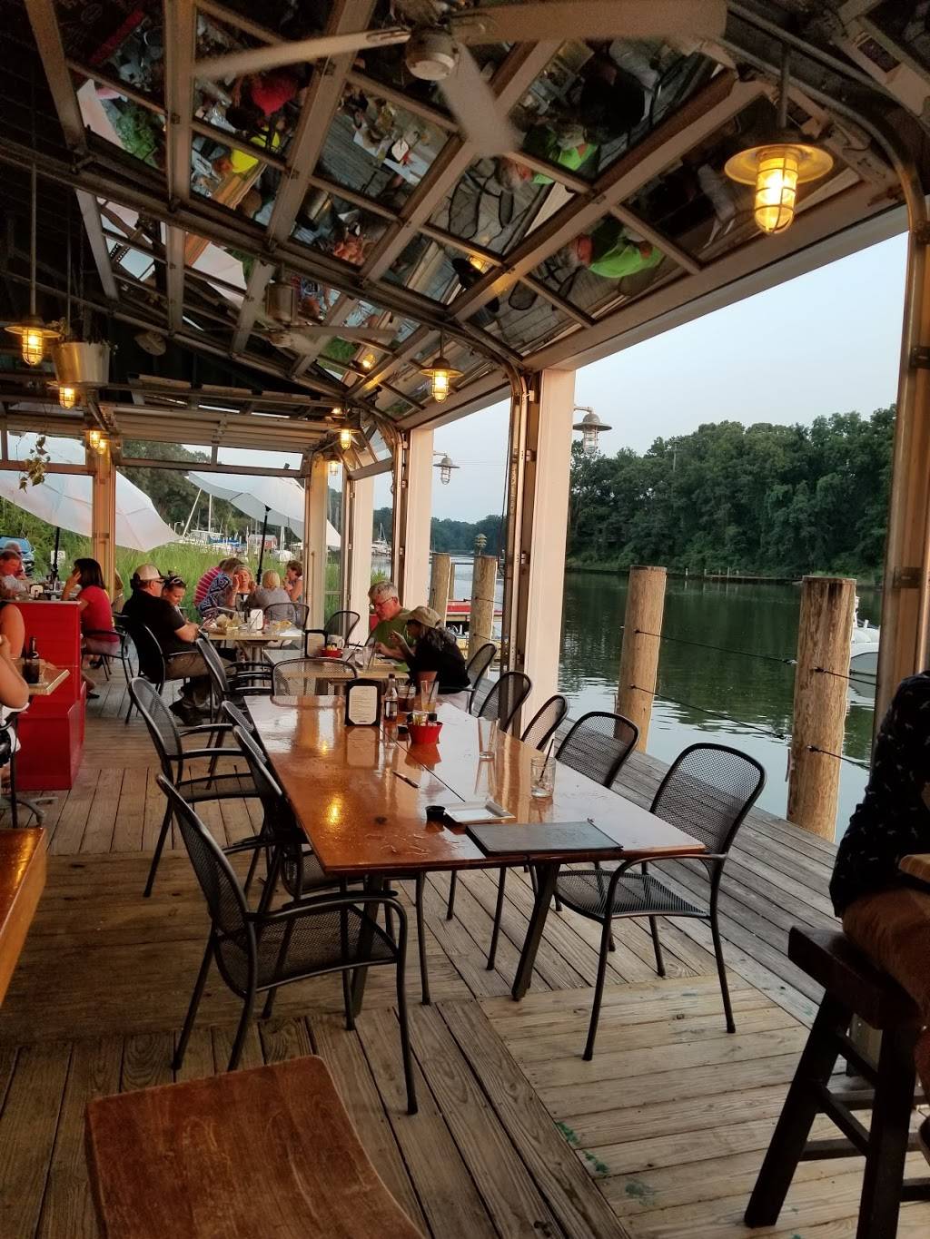 The Point Crab House & Grill | restaurant | 700 Mill Creek Rd, Arnold, MD 21012, USA | 4105445448 OR +1 410-544-5448