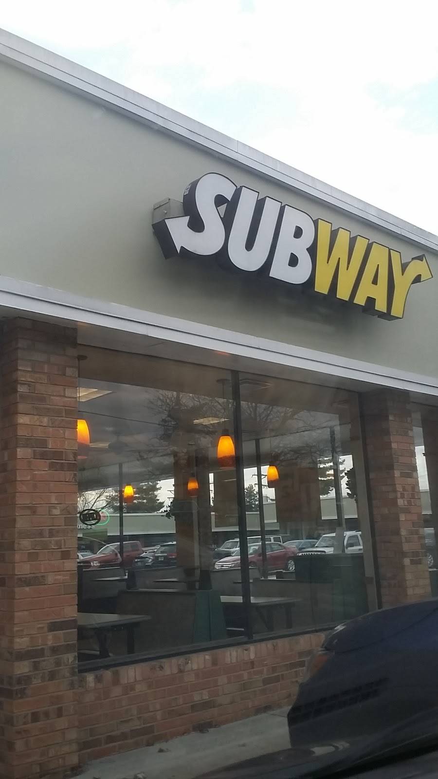 Subway | restaurant | 1901 Schuetz Rd, Maryland Heights, MO 63146, USA | 3148723993 OR +1 314-872-3993