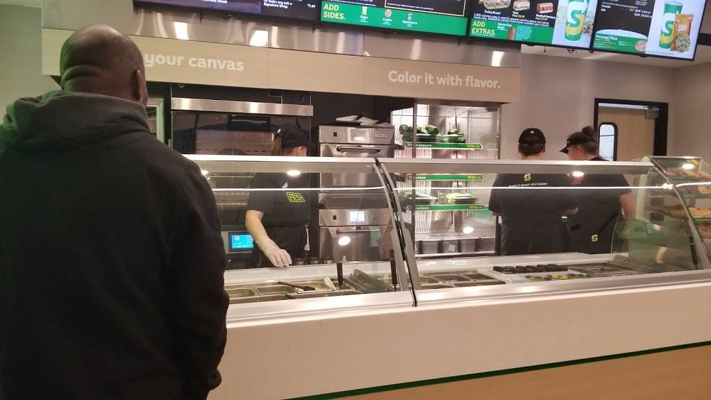 Burger King | restaurant | 1081 Belwood Rd SE Suite 3, Calhoun, GA 30701, USA | 8663942493 OR +1 866-394-2493