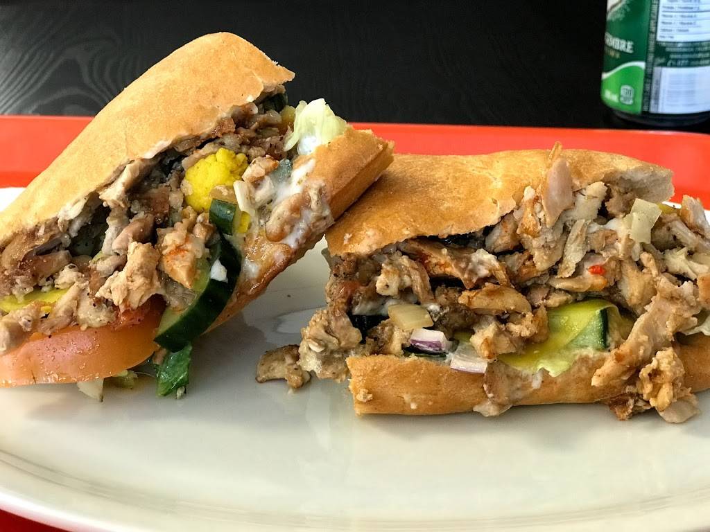 Rosh Bakery & Shawarma | restaurant | 11 Westwood Dr #2, Kitchener, ON N2M 2K5, Canada | 5195841716 OR +1 519-584-1716