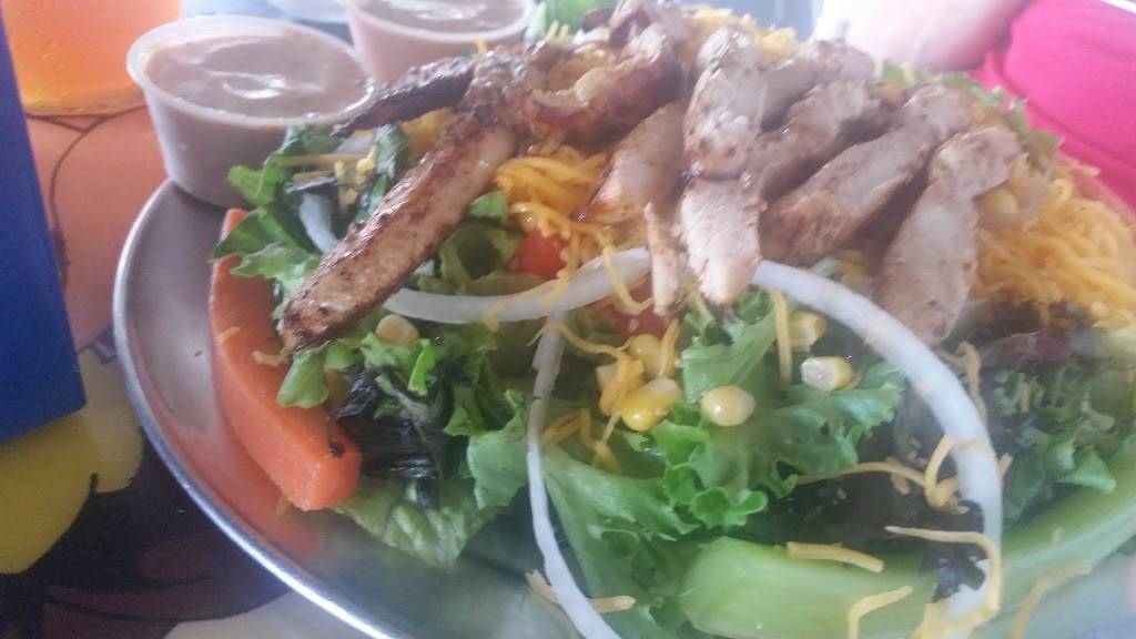 3 Bananas | restaurant | 11 S Lake St, Crescent City, FL 32112, USA | 3866982861 OR +1 386-698-2861